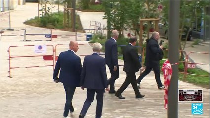 France begins frenetic campaign after Macron poll gamble