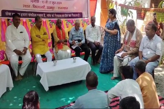 जनजाति क्षेत्रीय विकास मंत्री खराड़ी ने पिपलांत्री में देखे पर्यावरण संरक्षण के कार्य