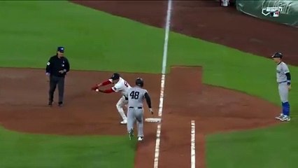 Anthony Rizzo abandona el juego por esta impactante choque ante Boston