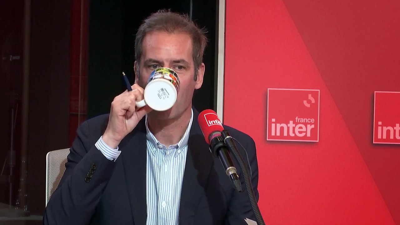 François Hollande a un CV inversé, il va finir stagiaire de 3ème - Tanguy Pastureau maltraite l'info