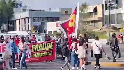 Marchan en contra de lo que dicen fue un fraude electoral