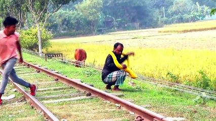 King Cobra Snake Prank  Fake Snake Prank Video on Public _ By - ComicaL TV_2