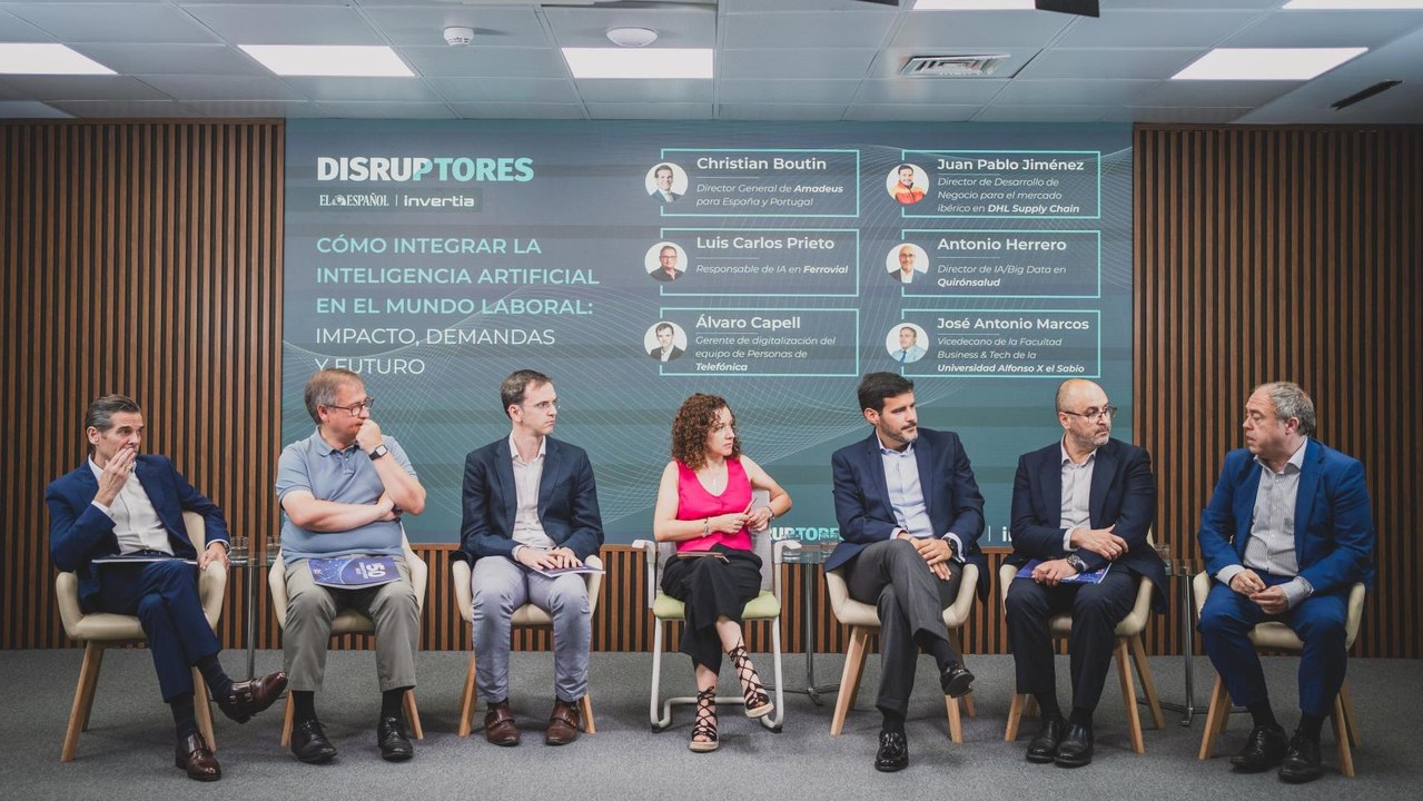 ‘‘Cómo integrar la inteligencia artificial en el mundo laboral: Impacto, demandas y futuro’’. Imagen: Sara Fernández, Edición: Cristina Villarino