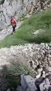 Ce n'est pas une coulée de boue mais bien une coulée de rochers en montagne