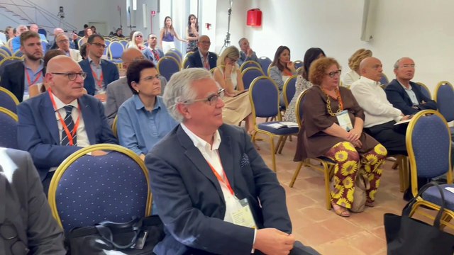 Dieta mediterranea e stili di vita sani nei bambini per combattere le malattie croniche negli adulti: campagna della Regione Siciliana