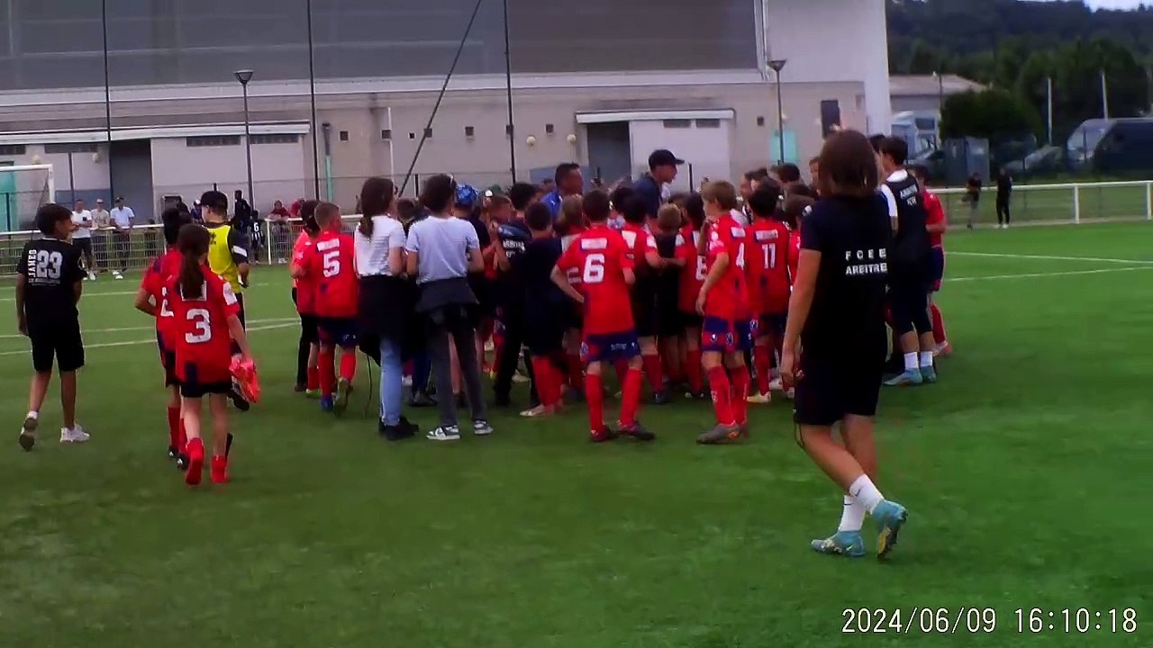 Tournoi U11, les chants du FCEE 1 victorieux