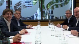 El PNV y el PSE-EE avalan el acuerdo para reeditar el Gobierno vasco de coalición