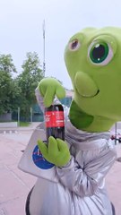 FOOLED THE GUARD(720P_HD)