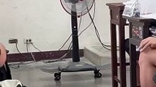 The effect of skateboard + electric fan