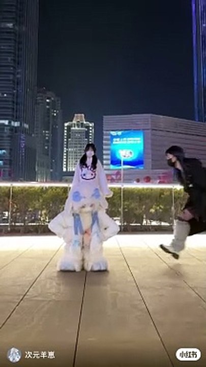 Teddy Girl's Jaw-Dropping Dance Moves Will Leave You Speechless