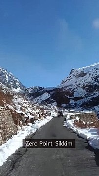 Beautiful valleys and mountains covered with ice makes this place more breathtaking and incredible and here Reliance with its best network helps tourists to enjoy and share this view to theirs loved ones.