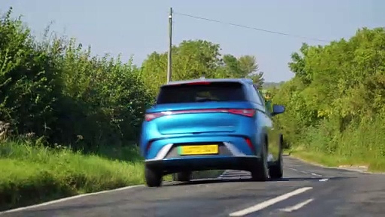BYD DOLPHIN OVERVIEW