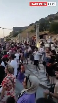 Efes Antik Kenti'nde özel davet skandalı! Türk vatandaşlarını içeriye sokmadılar