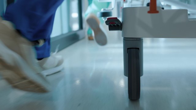 Une infirmière en soins palliatifs révèle la pire maladie dont on puisse mourir, je ne le ferais pas