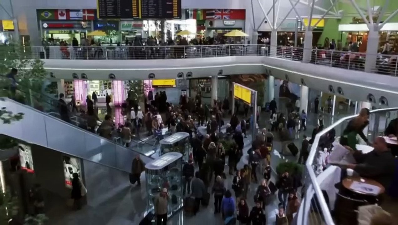 La Terminal (2004) - Trailer