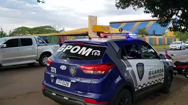 Crianças brigam na escola, pai arruma confusão e GM é acionada no XIV de Novembro