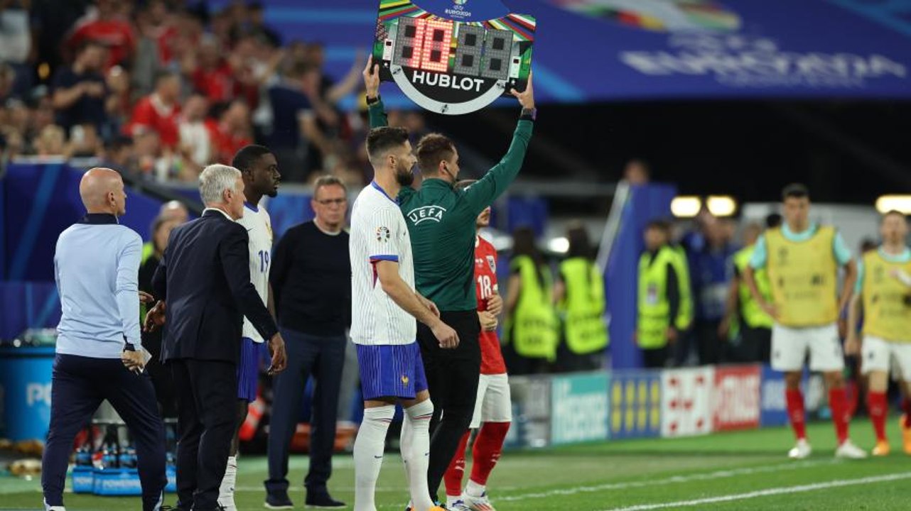 Meglio Thuram o Giroud? I tifosi francesi non hanno dubbi