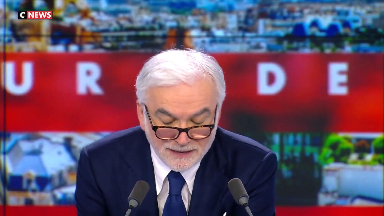 Pascal Praud fait un édito au vitriol contre "C ce soir", l'émisison de France 5