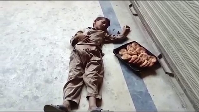 دھوپ میں تھک ھار کے بجھ گیا ہے چراغ میرا تمہیں جاگنا پڑے گا امیرء شہر کے ٹیکس باقی ہیں، تمہیں حرام کی لٹی دولت کے قرض چکانے ہیں سستی روٹی کپڑا اور مکان سلسلے پرانے ہیں