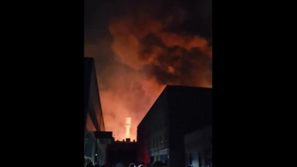 경북 김천 KCC 공장 불...대응 1단계 발령 / YTN