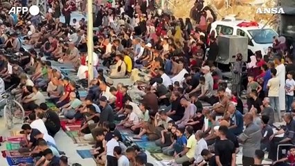 Gaza: Jabaliya Residents Pray for Eid al-Adha Amidst Ruins 🙏