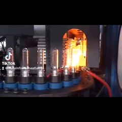 All bottle blowing machines require heating lamps to heat and soften the preforms so that they can blow out plastic bottles of various shapes.