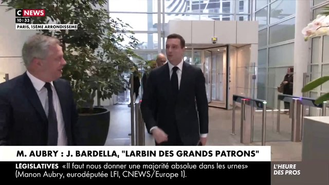 La portion de l’autoroute A13 située entre le boulevard périphérique parisien et l’A86, fermée depuis la mi-avril, rouvrira complètement à la circulation le 24 juin, annonce la préfecture des Hauts-de-Seine