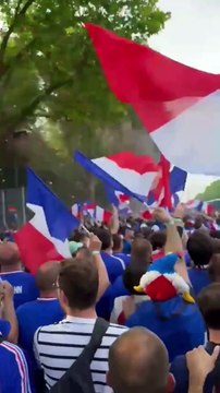 Les supporters français en feu en allant au stade