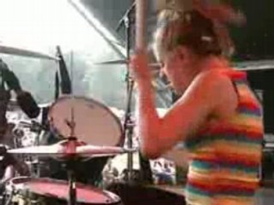 The Donnas - It`s On The Rocks (Live)