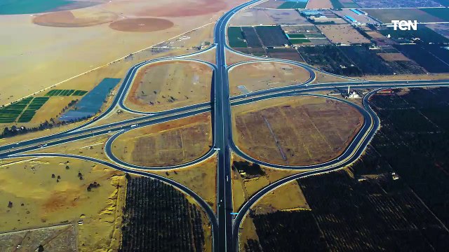 مواصلة تكثيف التواجد الأمني والمروري على الطرق المؤدية إلى المدن الساحلية لتحقيق الإنضباط المرورى