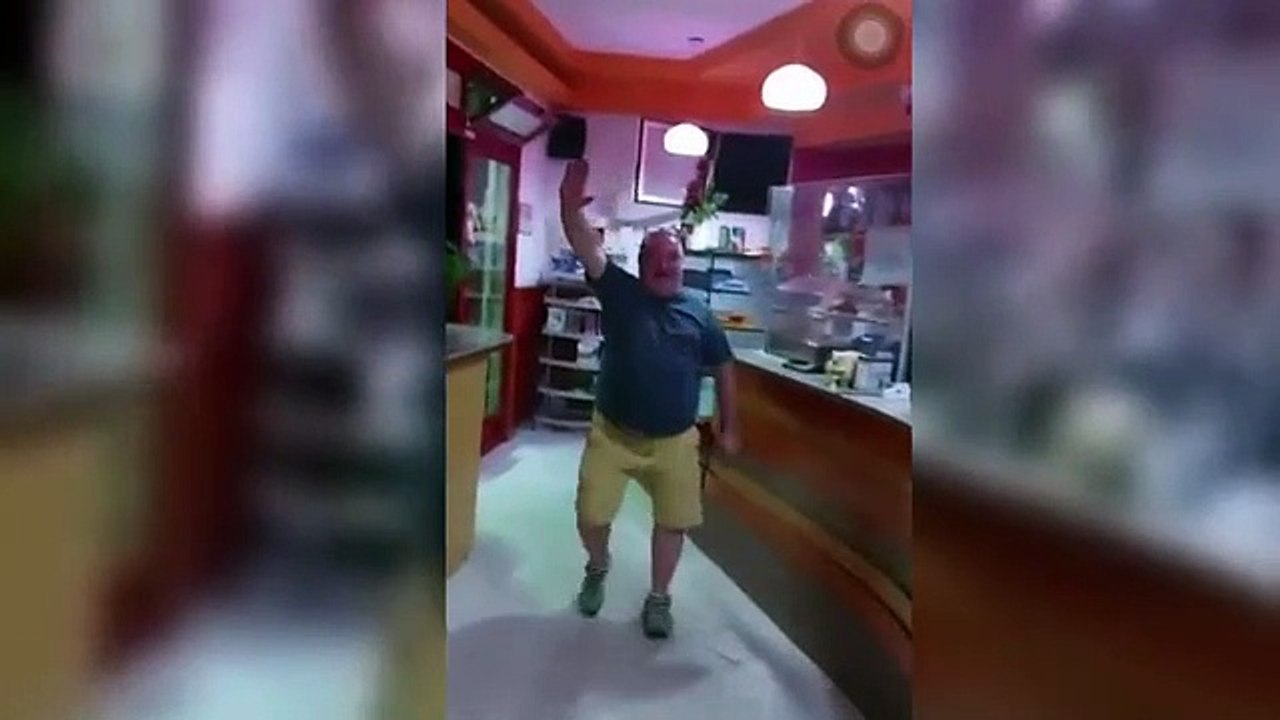 Il video del candidato di Fratelli d’Italia in consiglio comunale a Nonantola che canta Faccetta nera