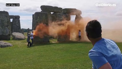 Activistas de Just Stop Oil rocían Stonehenge con pintura