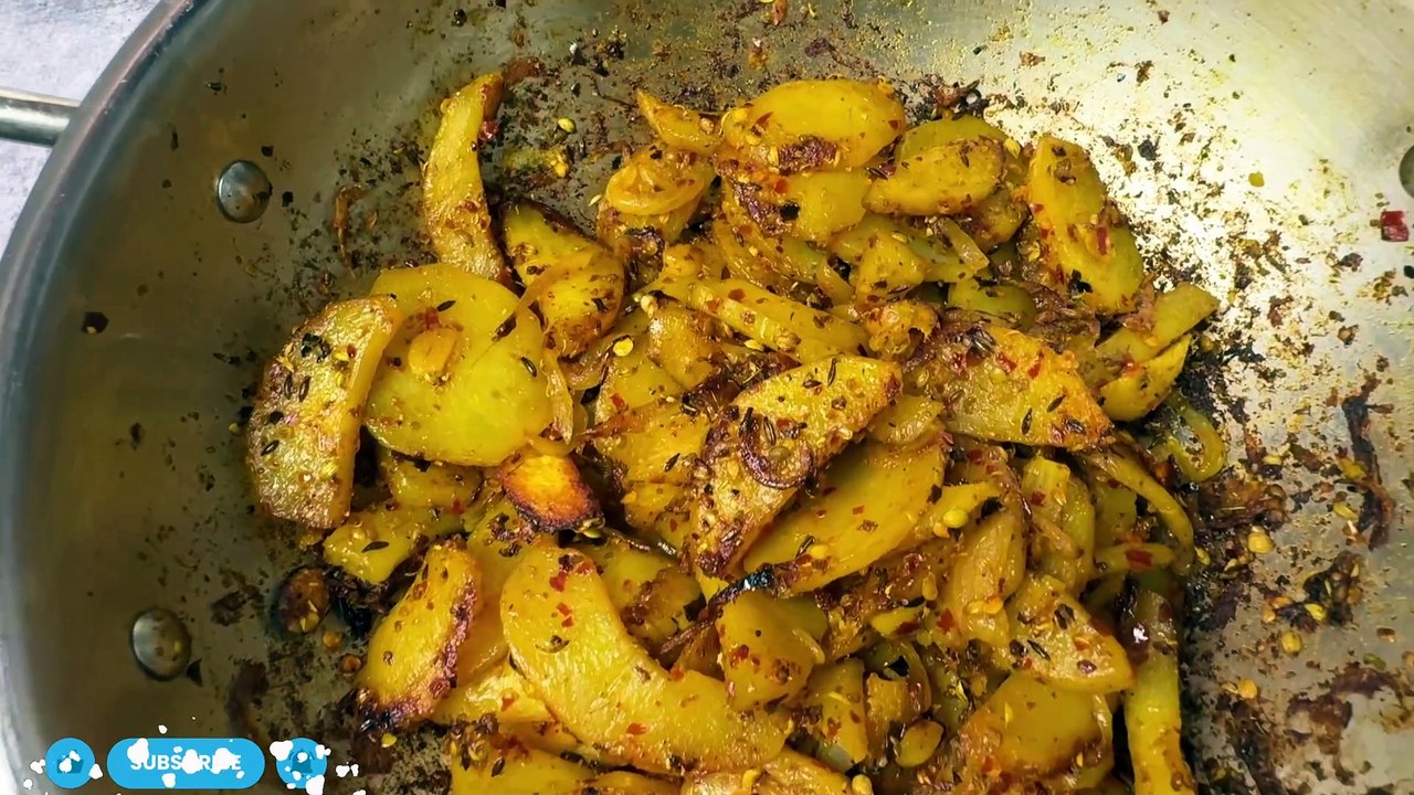 Aloo Ki Katliyan | Chatpati Spicy Aloo Ki Katli | Aloo Ki Katli Recipe | Sukhi Aloo Ki Sabji