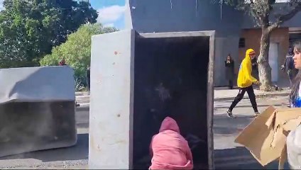 Disturbios tras la condena de Ariel Aragon