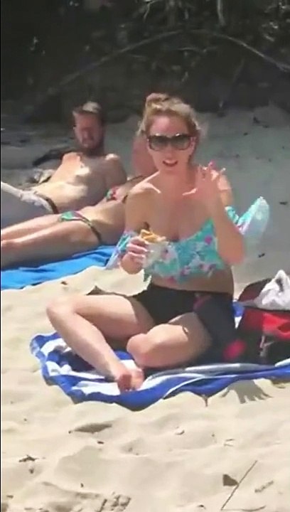 Un couple de voleurs très malins... beau duo