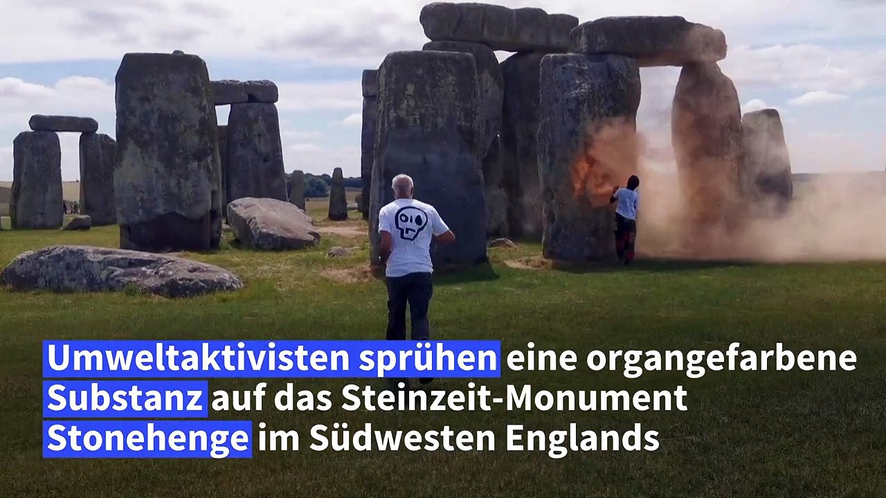 Stonehenge-Monument mit Farbpulver besprüht