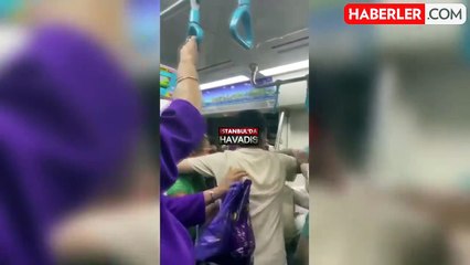 Marmaray'da tekme ve yumruklar havada uçuştu