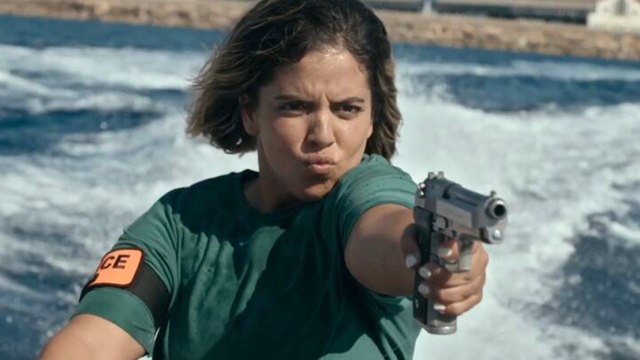 VOICI : “J’étais tétanisée” : Inès Reg en panique sur le tournage de son film Les Infaillibles sur Prime Video, elle explique pourquoi