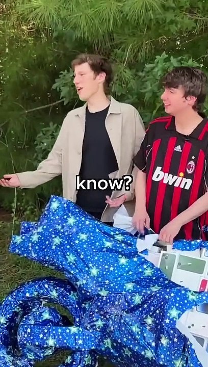 Guess The Gift, Keep It