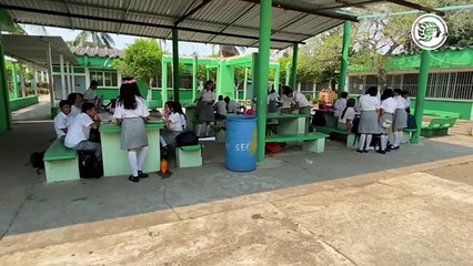 Mayoría de estudiantes en Agua Dulce quieren continuar su preparación académica