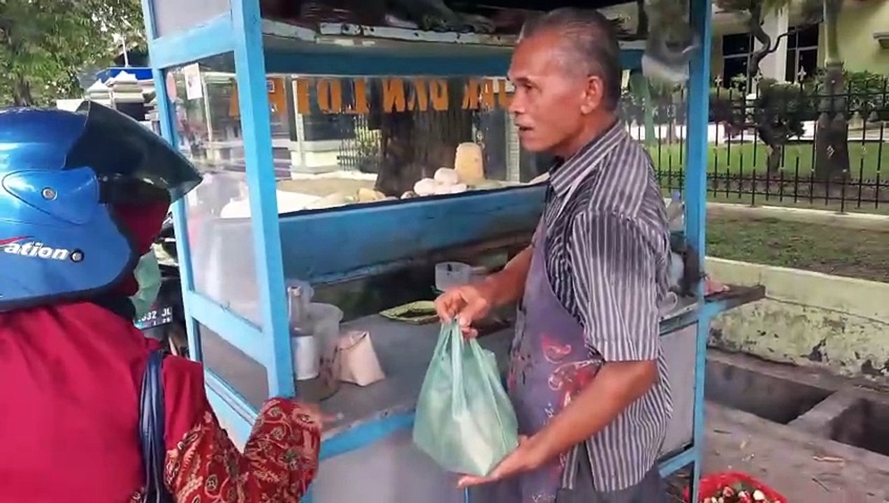 Jualan Ini Sudah Ada Sejak Tahun 1984 Sampai Sekarang Masih Ada, Ide Bisnis Yang Ga Ada Matinya