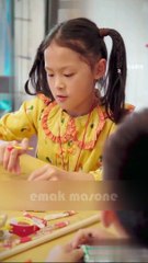 Seorang ibu akhirnya menemukan putranya yang telah dia cari selama 18 tahun