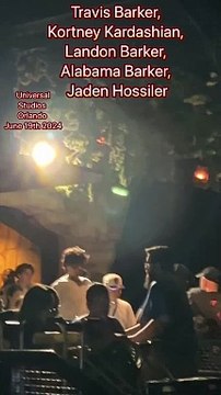 Look who I saw at Universal Studios Orlando June 19th 2024. Kourtney Kardashian, Travis Barker, Landon Barker, Jaden Hossler, Alabama Barker & all the little Barker/Kardashian kiddies.