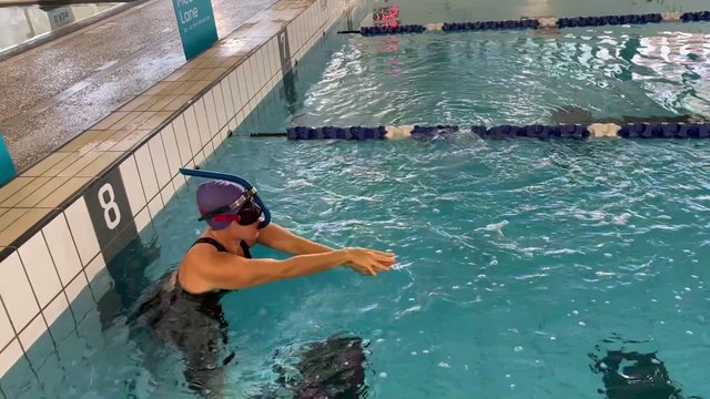 Finswimmer Justine Diacomihalis training at Bay Pavilion Batemans Bay -4k30