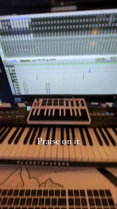 PRAISE ON IT - PLANETSHAKERS [MIXING]