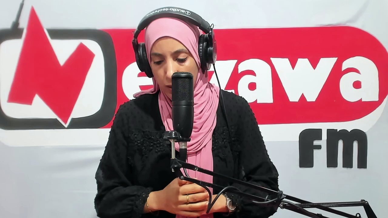 مواكبة نفزاوة لسير الإختبارات الكتابية لمناظرة الالتحاق بالمدارس الاعدادية النموذجية "السيزيام" في يومها الاول مع الهادي بوصفة المكلف بالاعلام  بالمندوبية الجهوية للتربية بقبلي