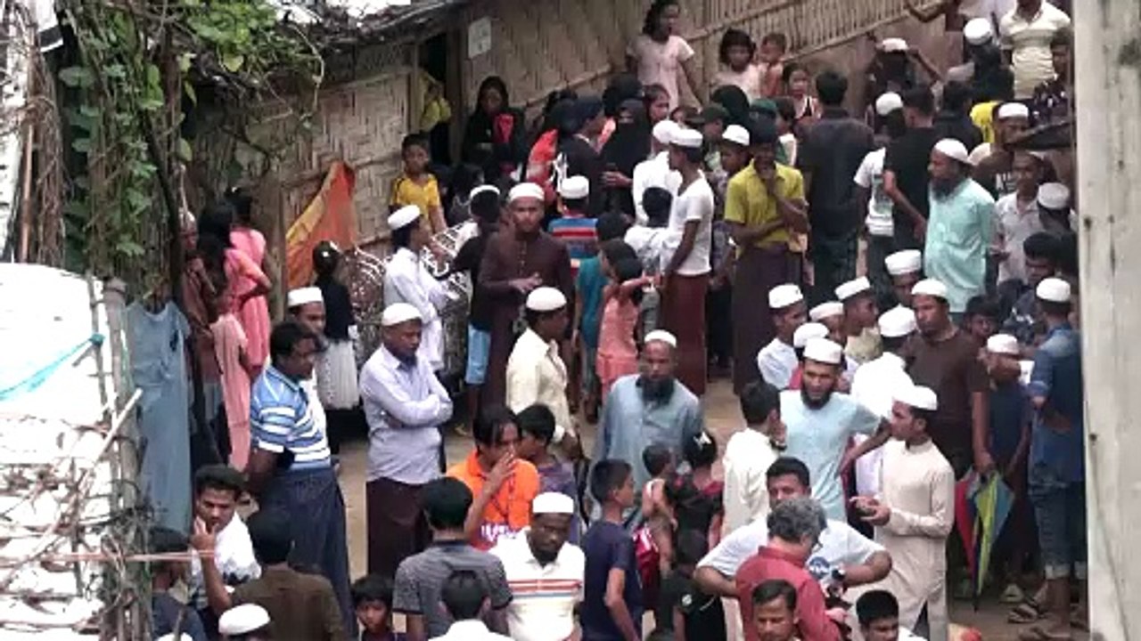 انزلاق أرضي يودي بحياة تسعة أشخاص في مخيم للاجئين الروهينغا في بنغلادش