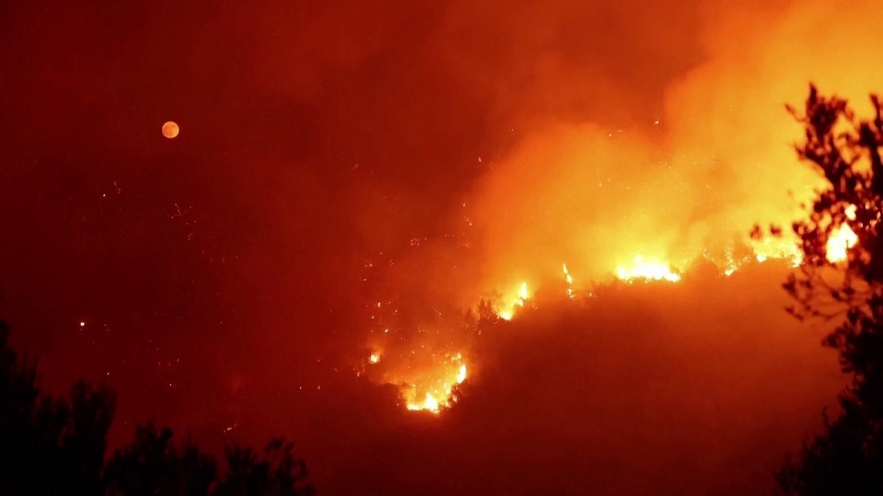 Deadly Greek wildfires fanned by gale-force winds