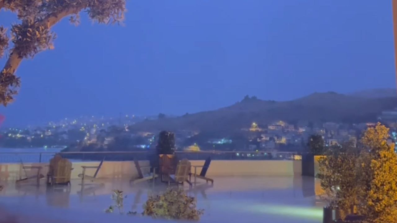 Fierce thunderstorm bridges gap between scary & surreal as it lights up Bodrum skies