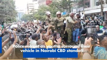 Police retreat as youths surround their vehicle in Nairobi CBD standoff
